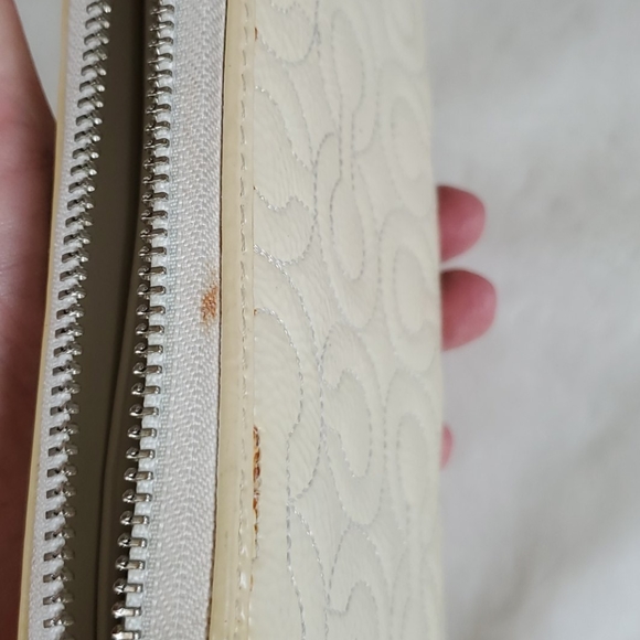 Coach cream leather wallet zipper fly - Picture 5 of 8